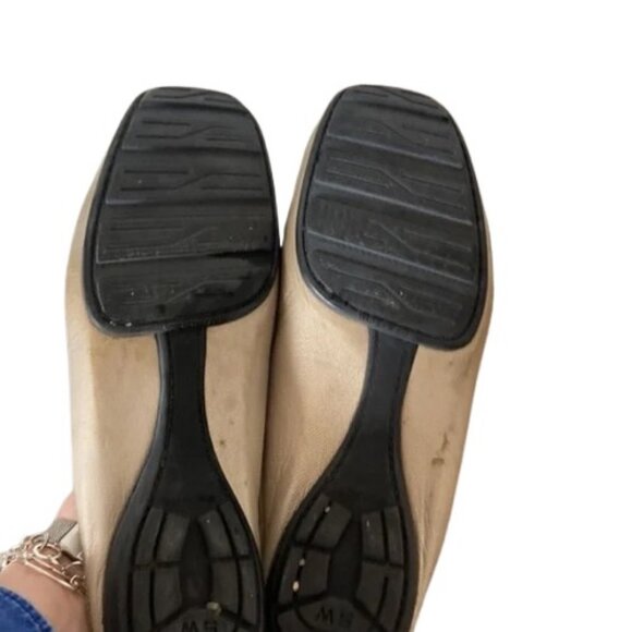 Stuart Weitzman gold/cream leather moccasin mules size 6.5 - Picture 11 of 16